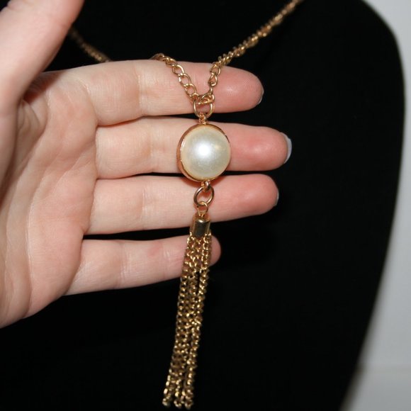 🌟 Gold & Pearl Tassel Necklace · 30" · Statement Glow 🤍 - Picture 2 of 4